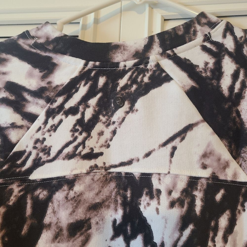 Zella NWT blurred inkprint sweatshirt size S - Picture 6 of 9